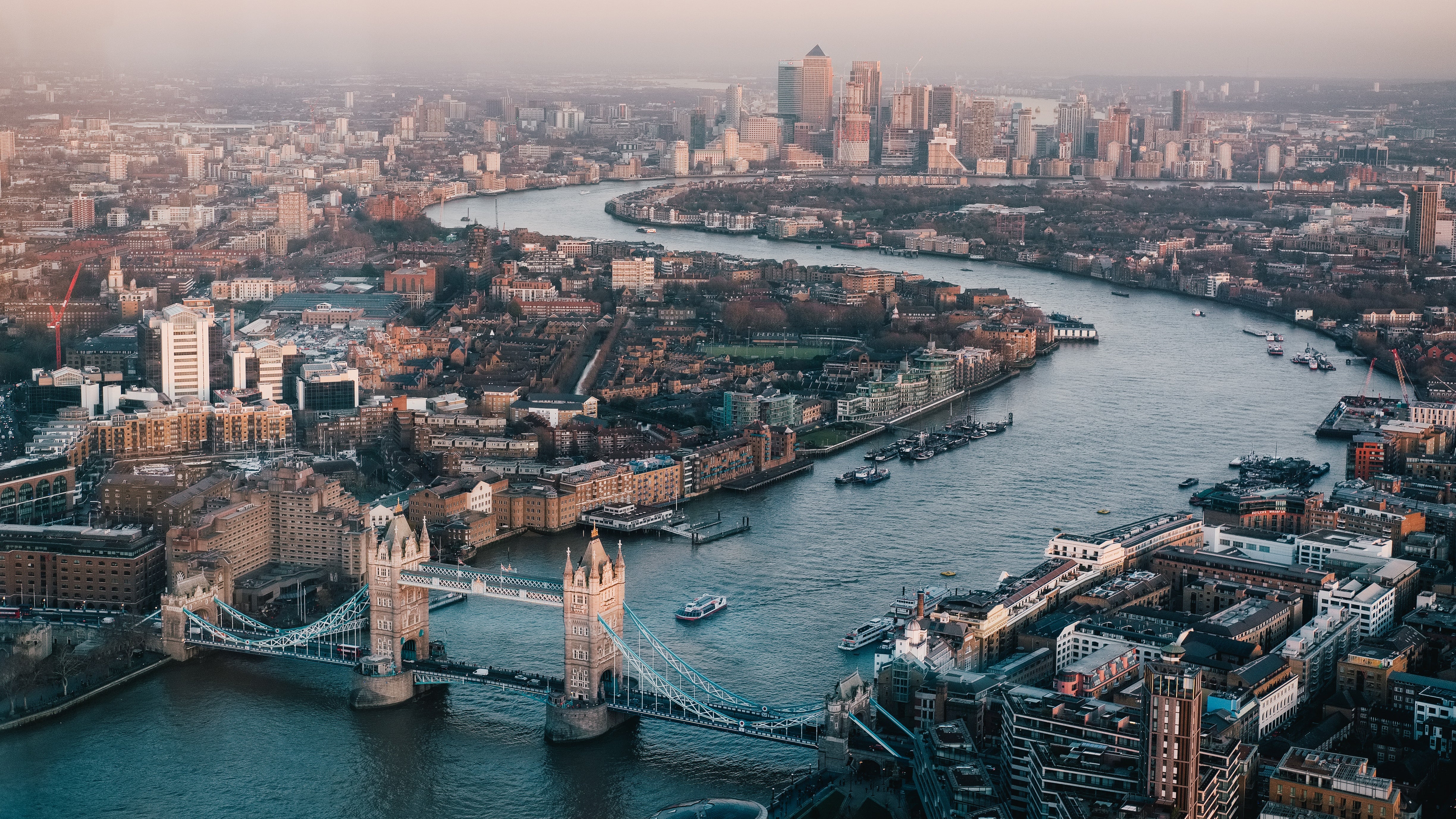 Bird's eye-view of London Thames river and Tower Bridge