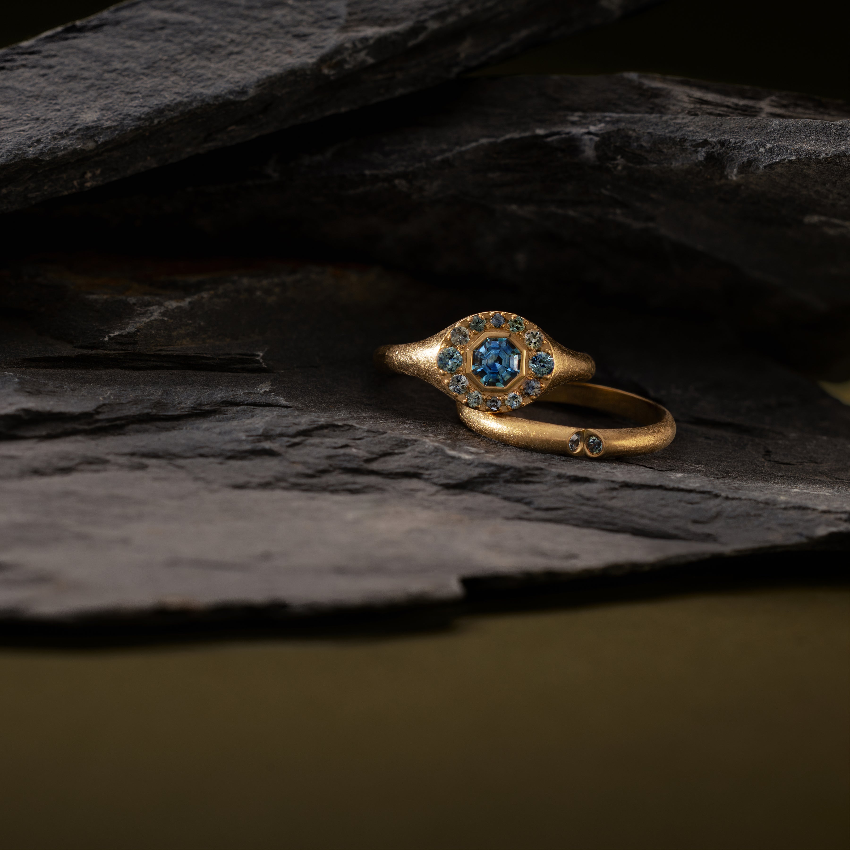WHIRLPOOL: Sapphire Signet Ring