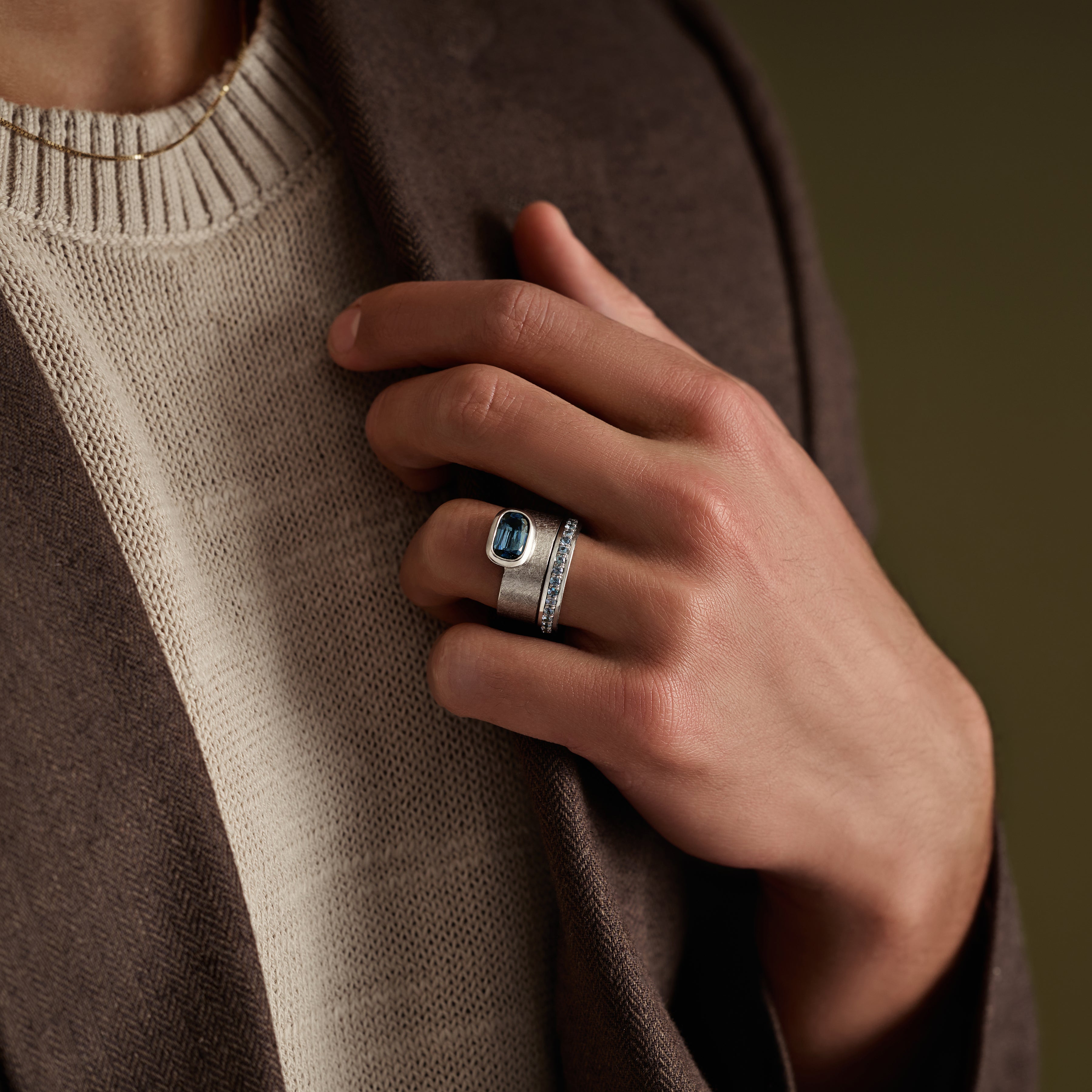 ECLIPSE: Wide Spinel Solitaire Band