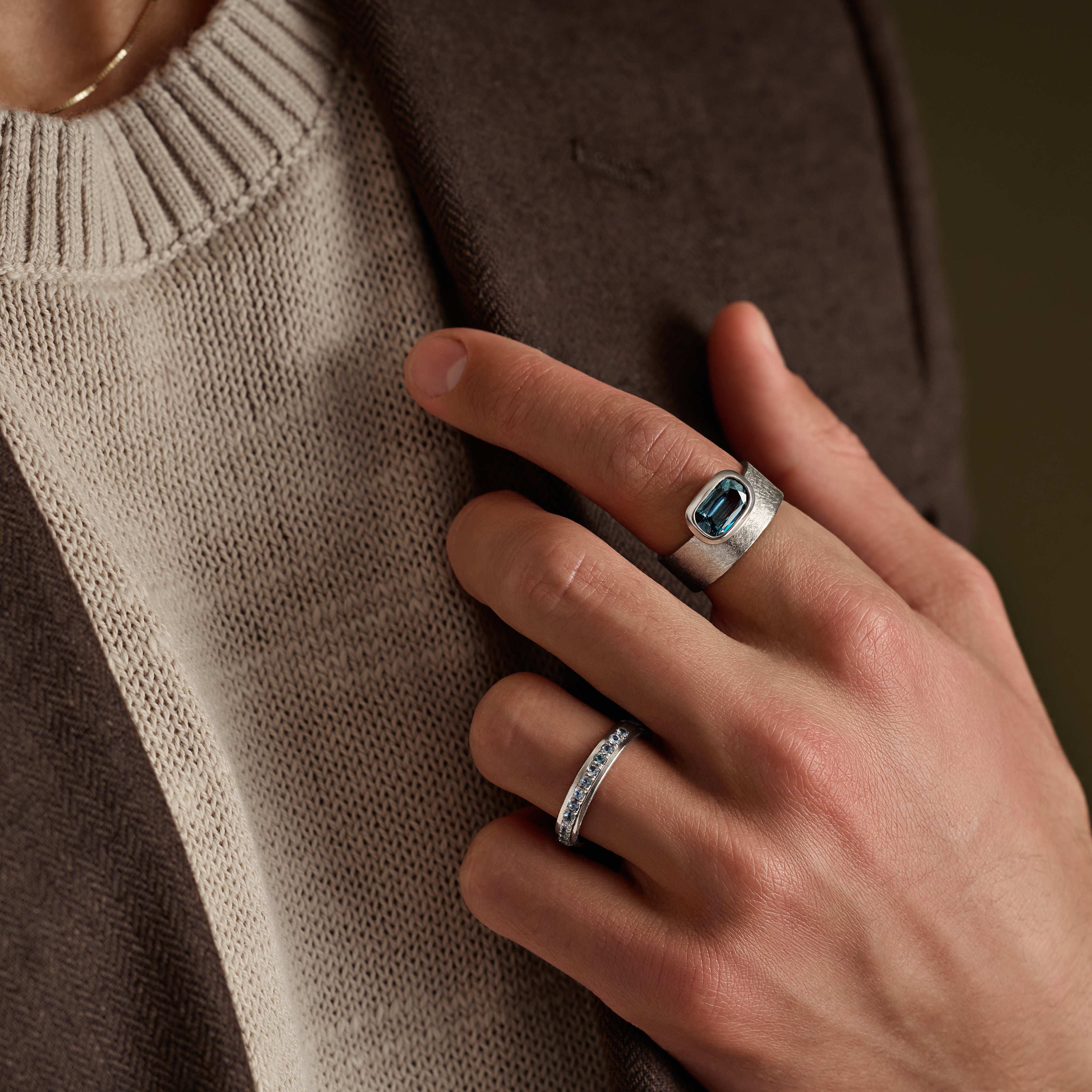 ECLIPSE: Wide Spinel Solitaire Band