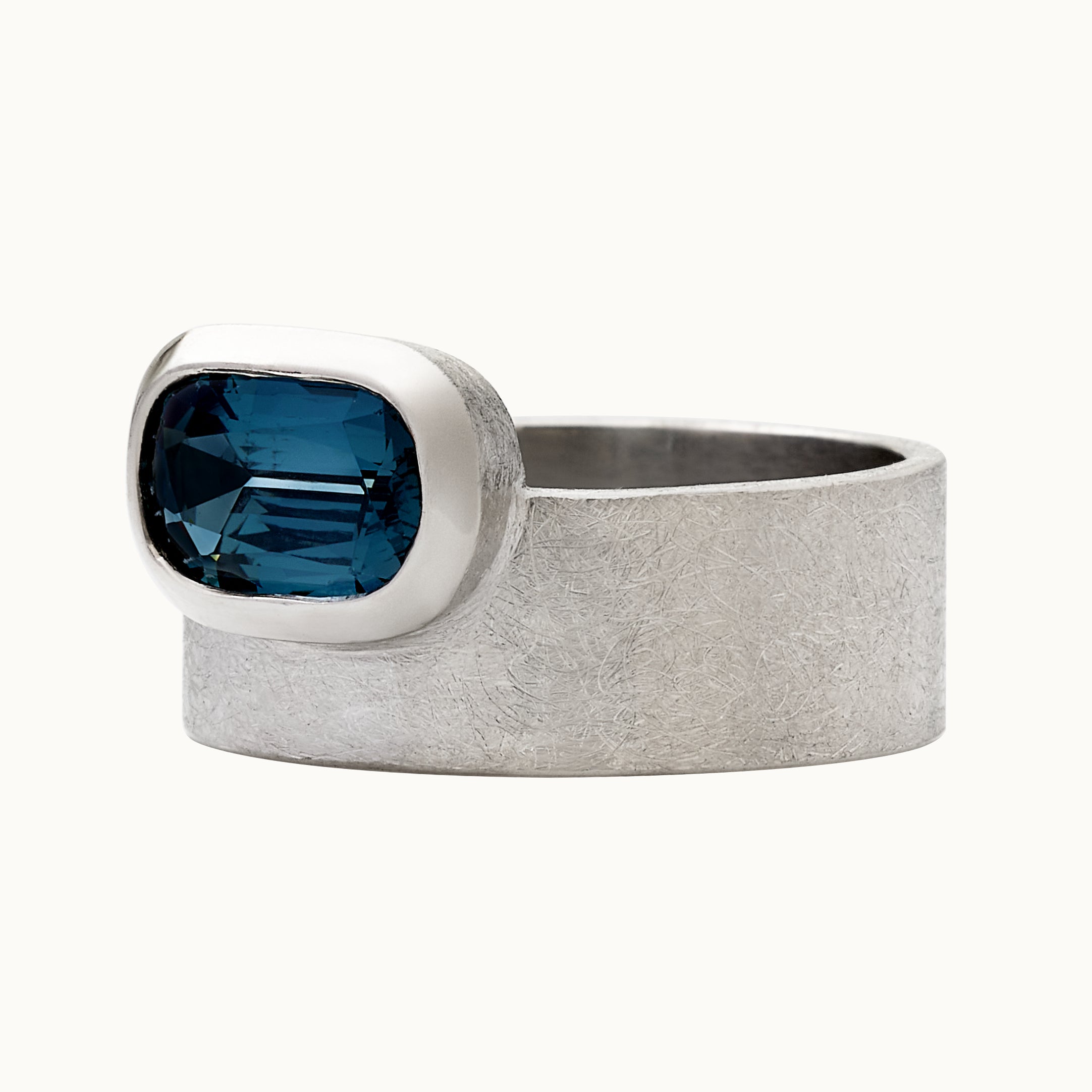 ECLIPSE: Wide Spinel Solitaire Band