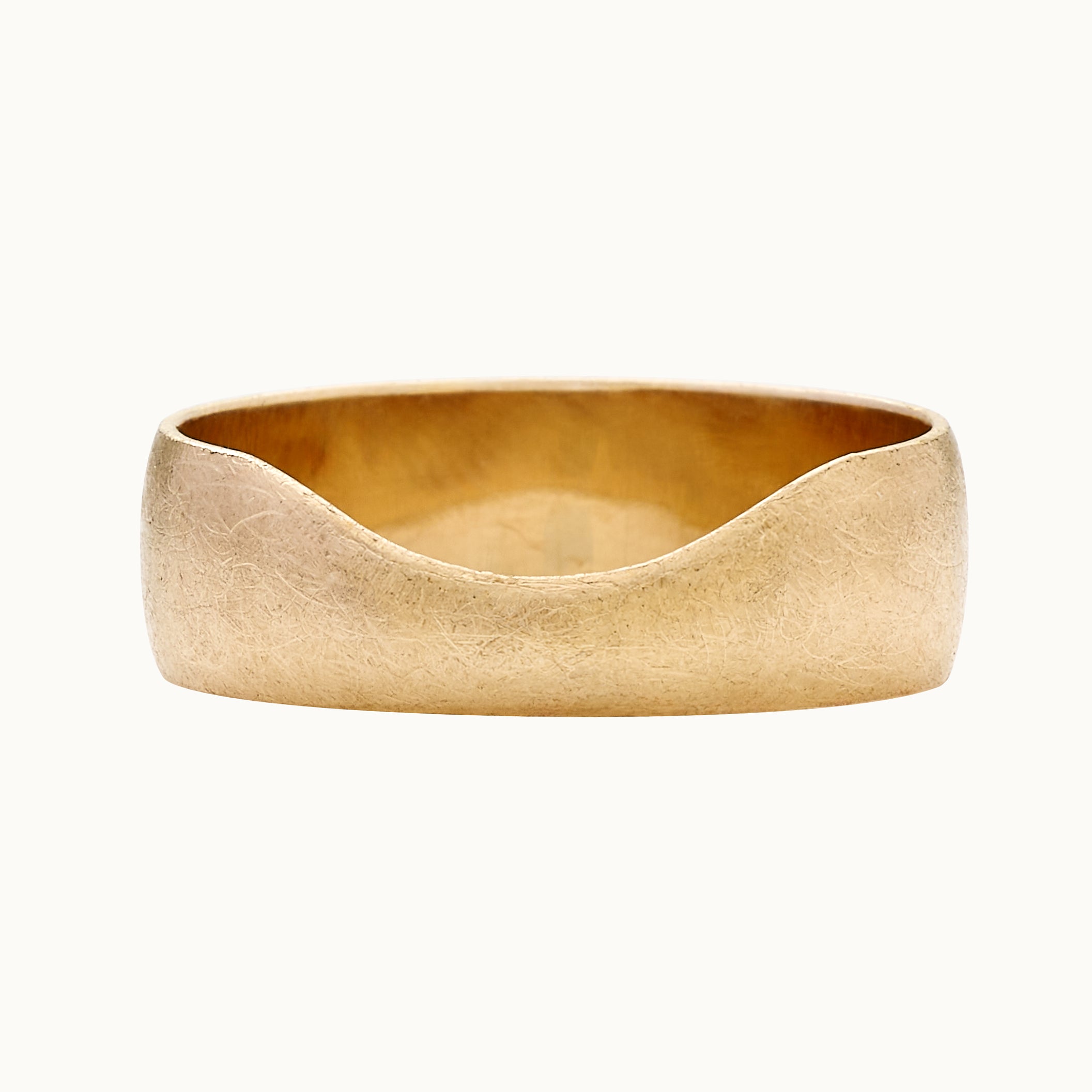 MONSOON: Wide Curved Band
